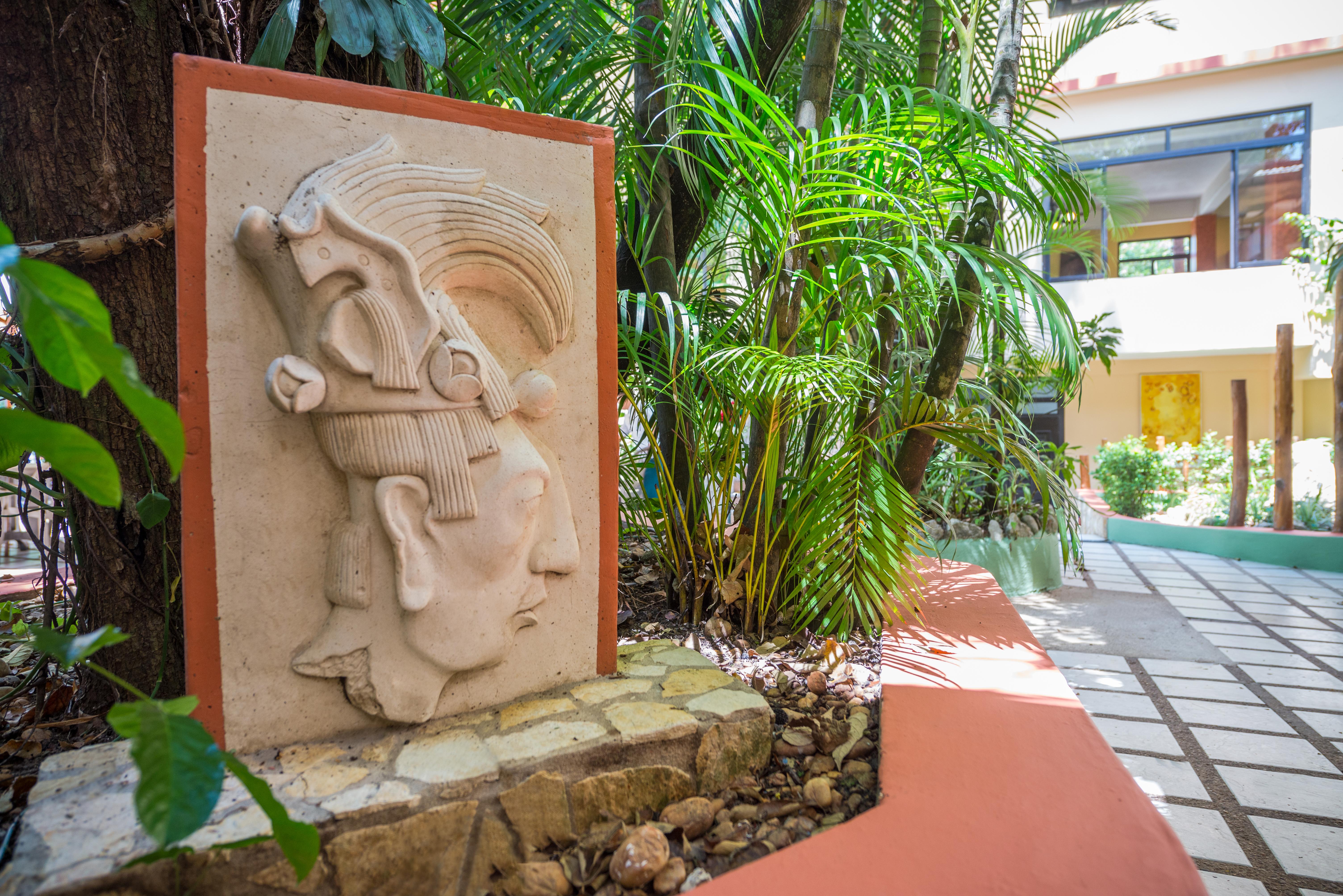 Hotel Maya Tulipanes パレンケ エクステリア 写真