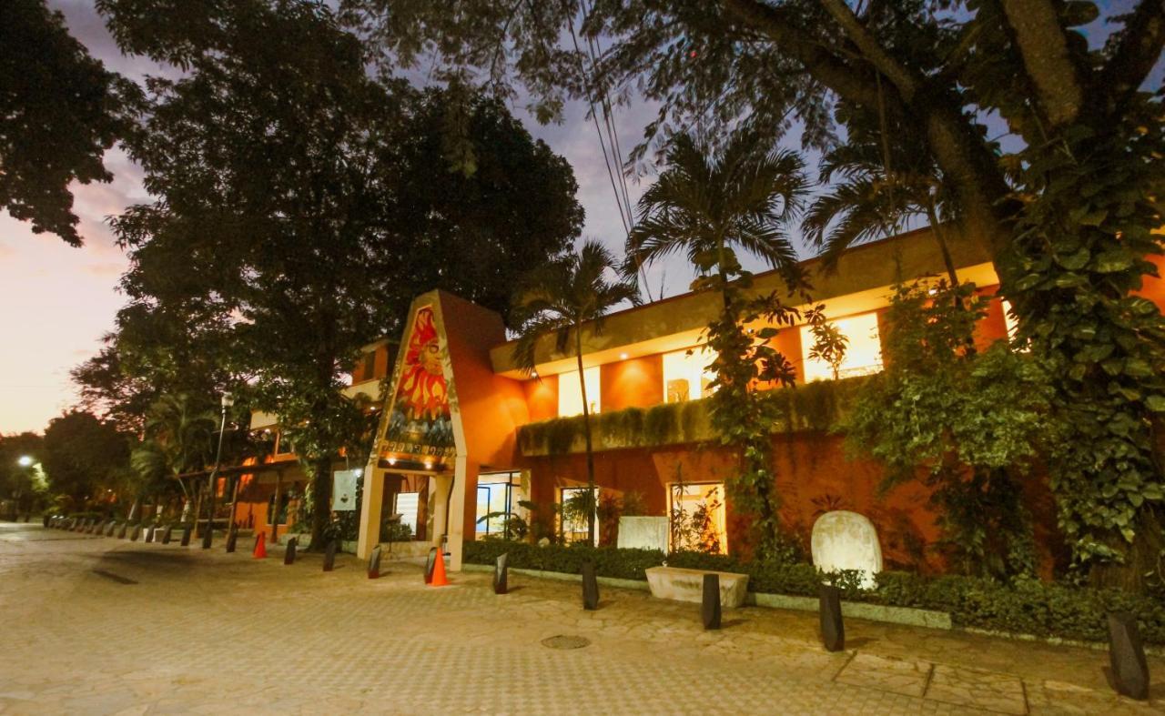 Hotel Maya Tulipanes パレンケ エクステリア 写真