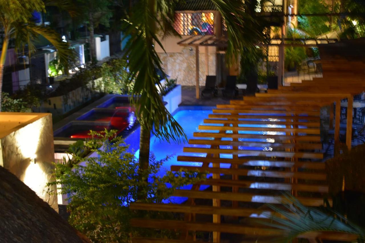 Hotel Maya Tulipanes パレンケ エクステリア 写真