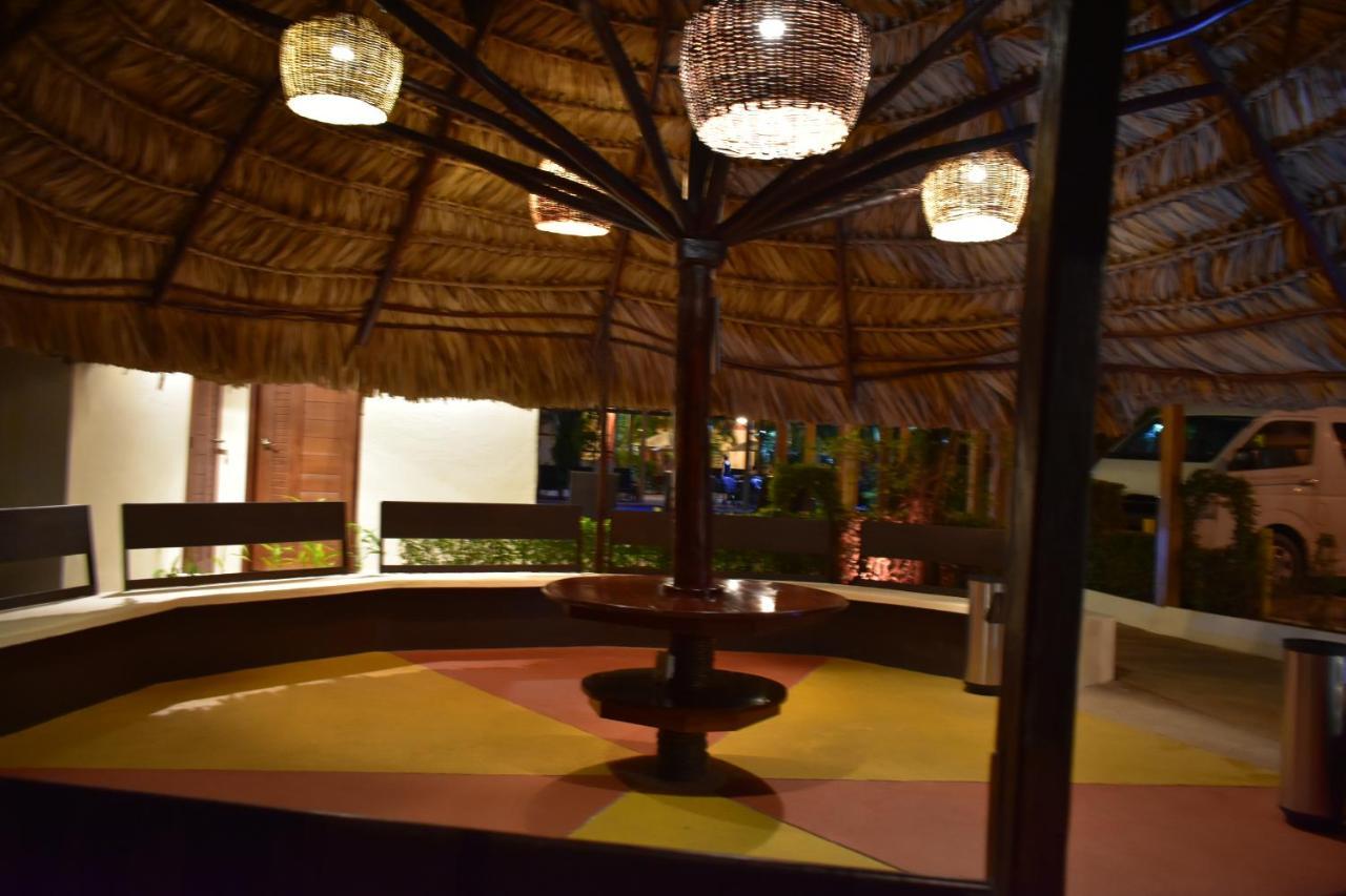 Hotel Maya Tulipanes パレンケ エクステリア 写真