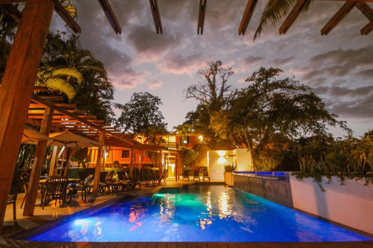 Hotel Maya Tulipanes パレンケ エクステリア 写真